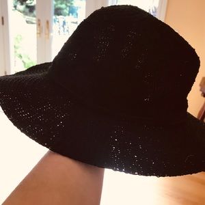 Kendall and Kylie hat
